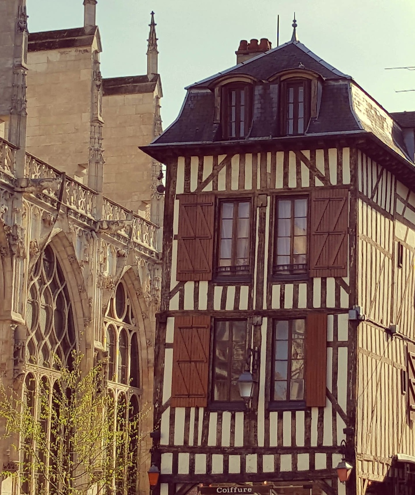 troyes-centre-historique-maisons-pans-de-bois